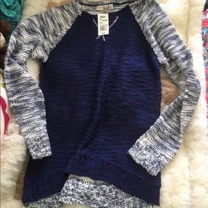 Derek Heart sweater. NWT